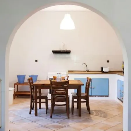 Wonderful With Huge Yard, Close To The Beach