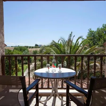 Wonderful With Huge Yard, Close To The Beach Willa Epanomi